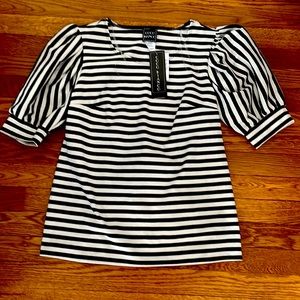 NWT Women’s Coco Bianco stripped shirt size small